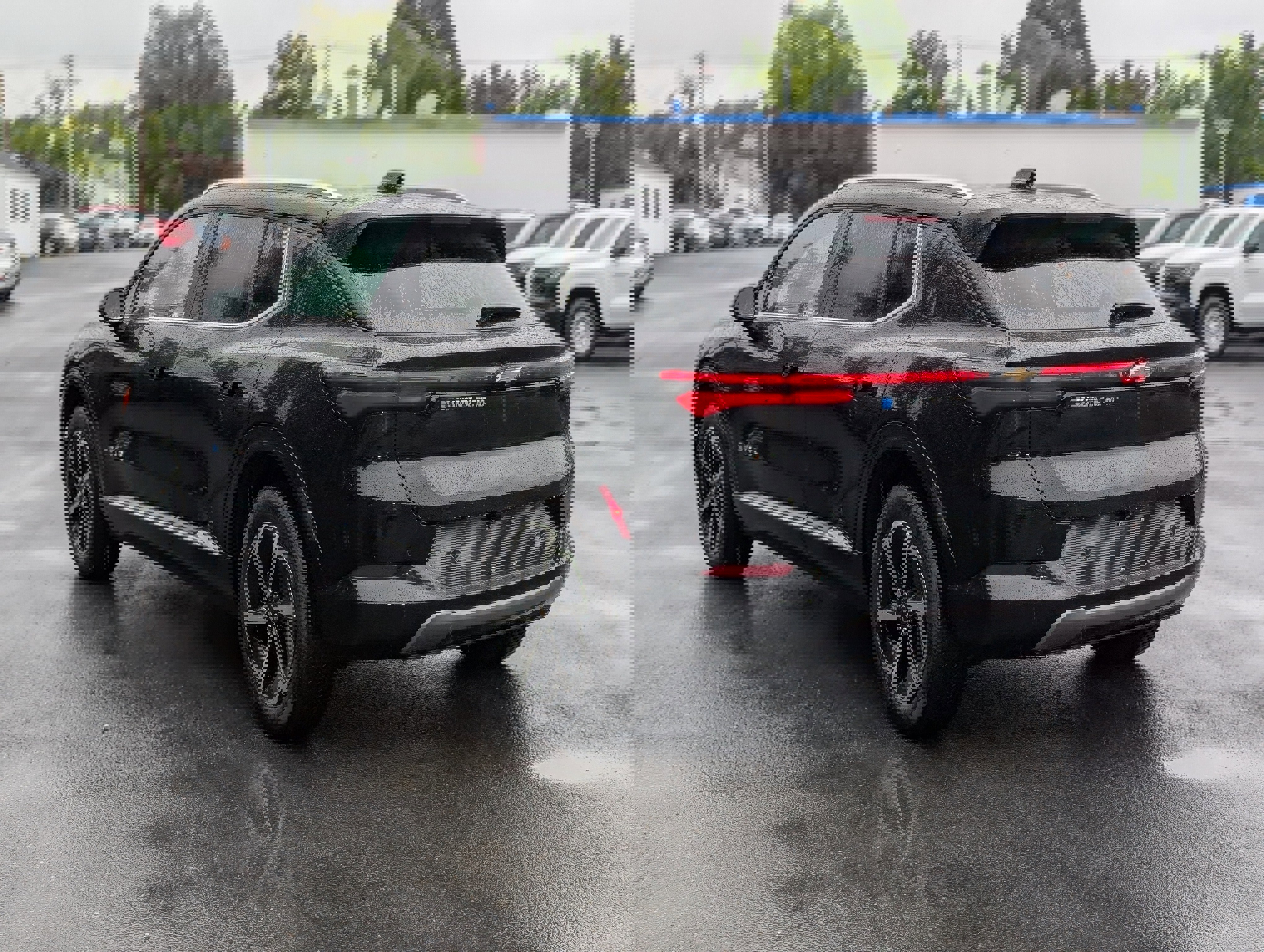 New 2025 Chevrolet Equinox EV LT image 11