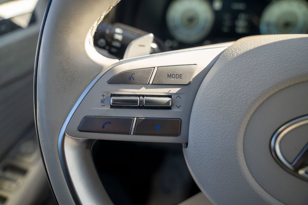 Used 2024 Hyundai Palisade Calligraphy image 25