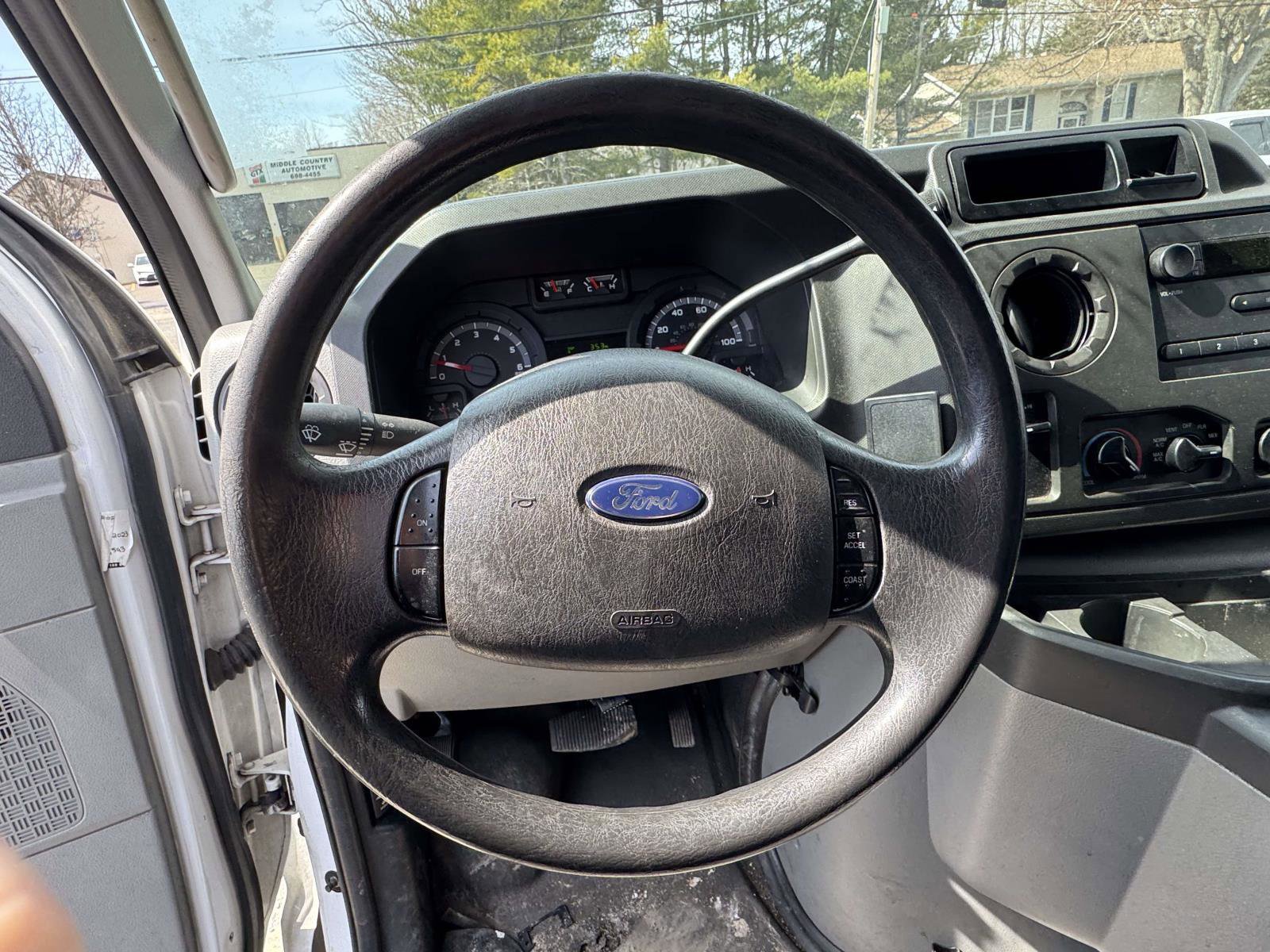 Used 2013 Ford E-150 and Econoline 150 w/ PWR Group image 10