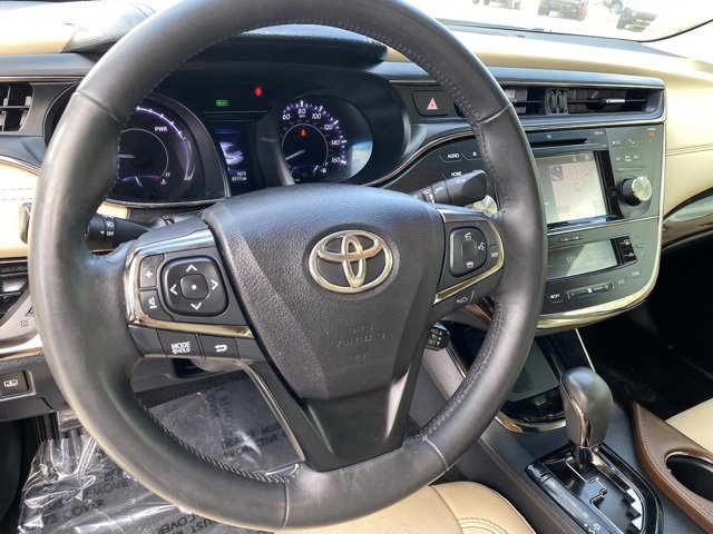 Used 2015 Toyota Avalon Limited image 12