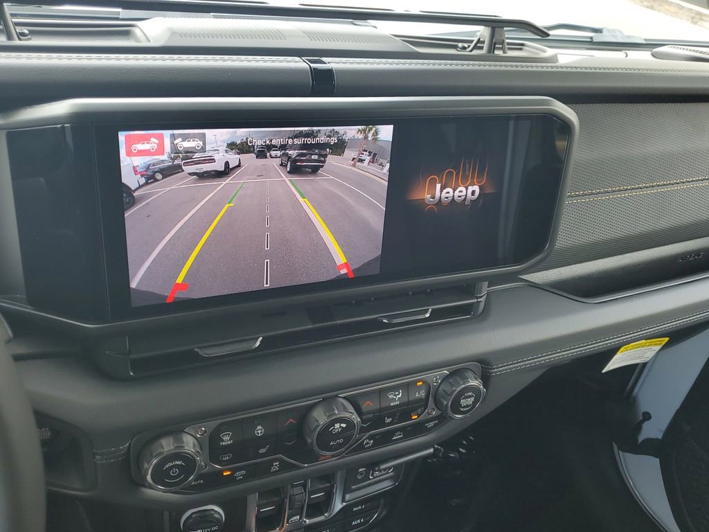 New 2025 Jeep Wrangler Unlimited Rubicon 392 image 27