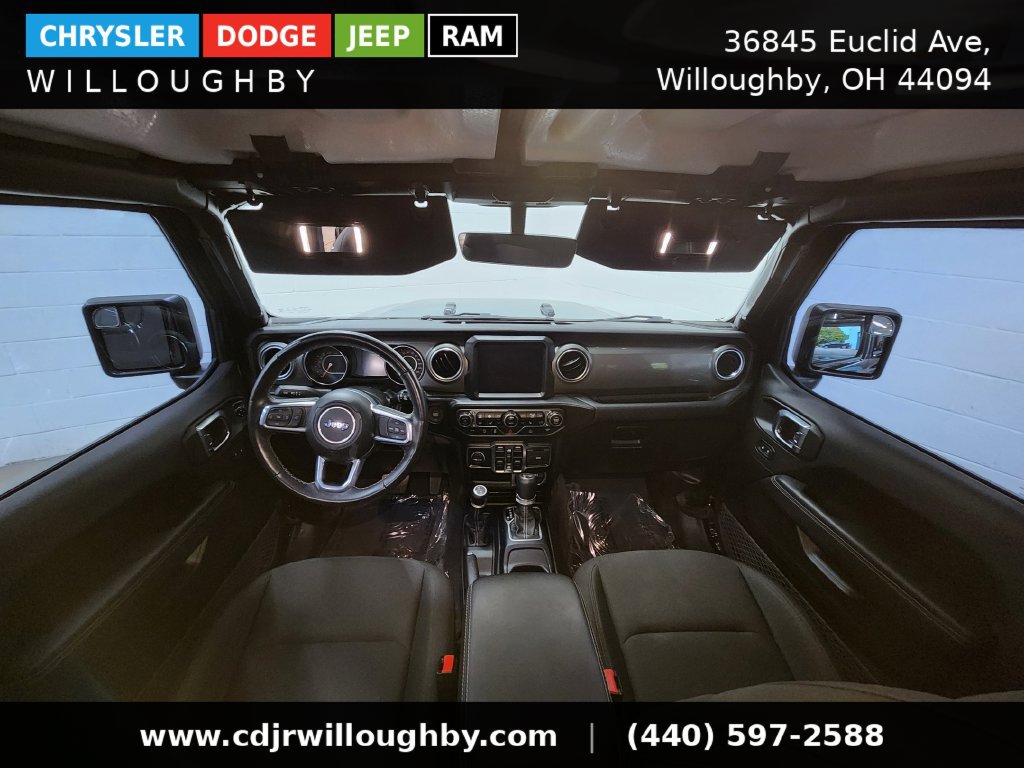 Used 2023 Jeep Wrangler Unlimited Sahara w/ Cold Weather Group AWD/4WD image 29