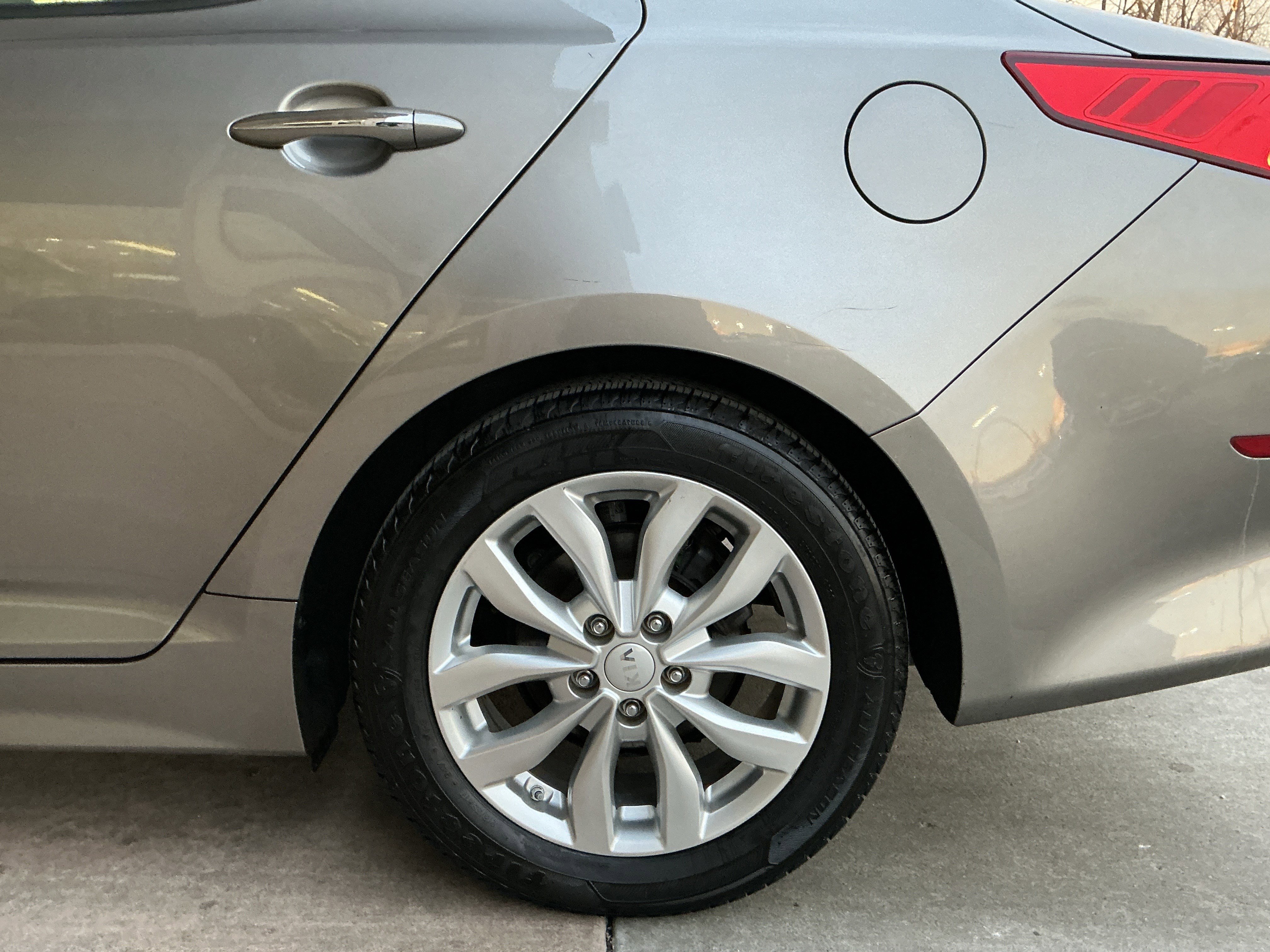 Used 2015 Kia Optima EX w/ EX Premium Package image 23