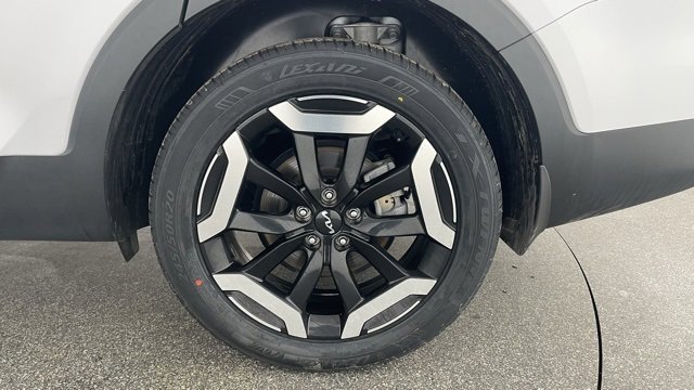 Used 2023 Kia Telluride EX w/ EX Captain's Chair Package image 54