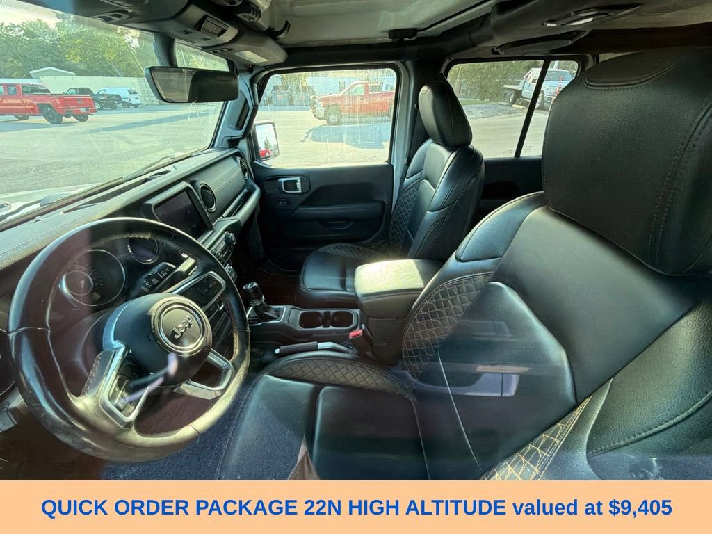 Used 2021 Jeep Wrangler Unlimited Sahara AWD/4WD image 2