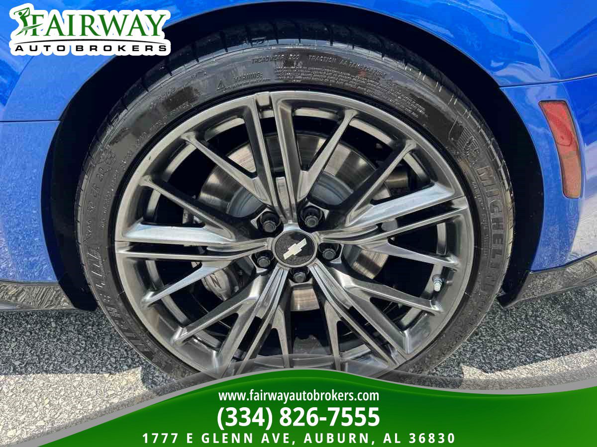 Used 2018 Chevrolet Camaro ZL1 RWD image 29
