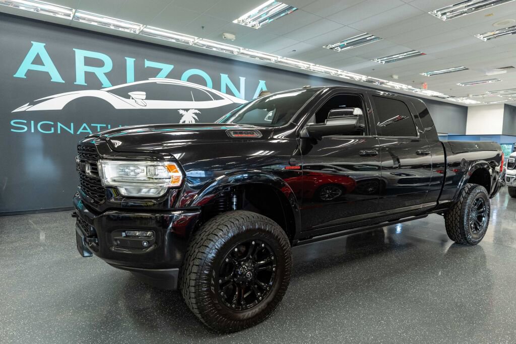 Used 2020 RAM 2500 Limited image 1