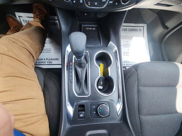 Used 2023 Chevrolet Traverse LT FWD image 32