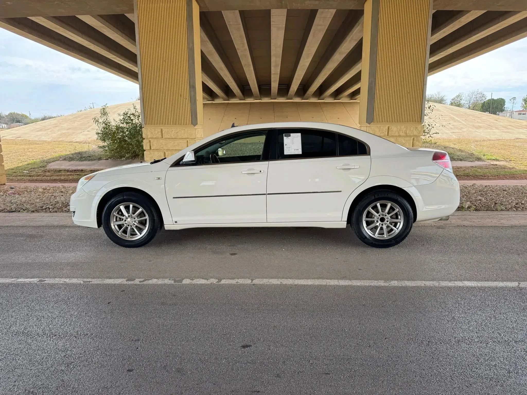 Used 2008 Saturn Aura XE FWD image 6