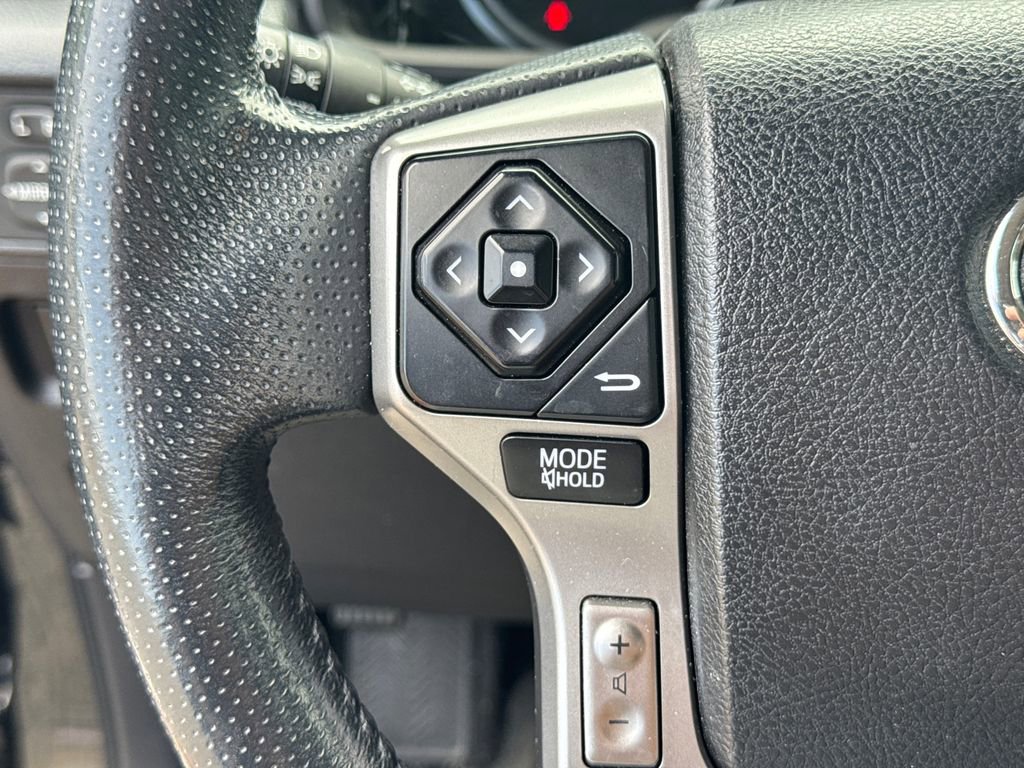 Used 2014 Toyota 4Runner Limited AWD/4WD image 24