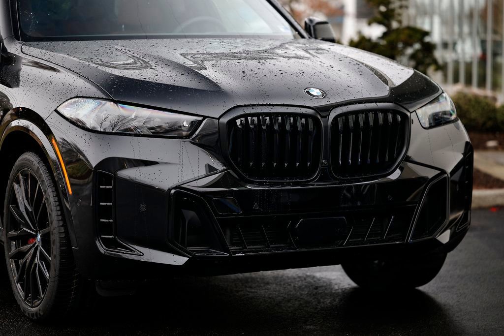 New 2026 BMW X5 sDrive40i w/ M Sport Package image 2