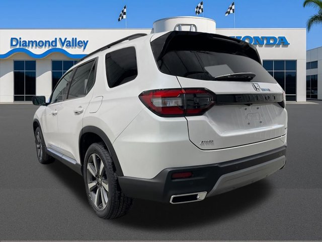 New 2025 Honda Pilot Touring image 5