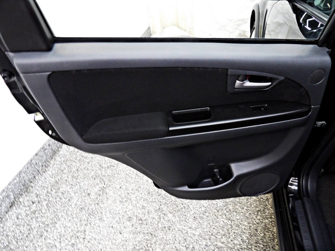 Used 2010 Suzuki SX4 Hatchback image 9