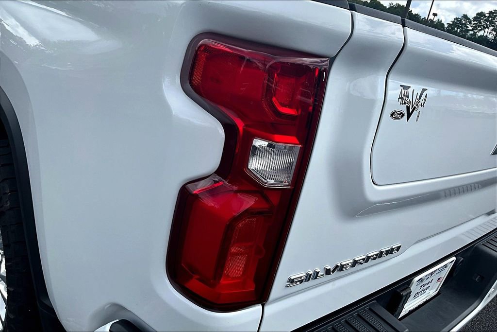 Used 2022 Chevrolet Silverado 2500 High Country image 29