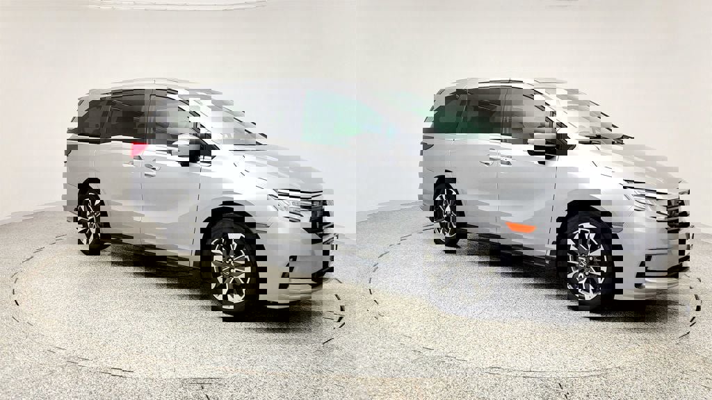 Used 2023 Honda Odyssey EX-L image 3