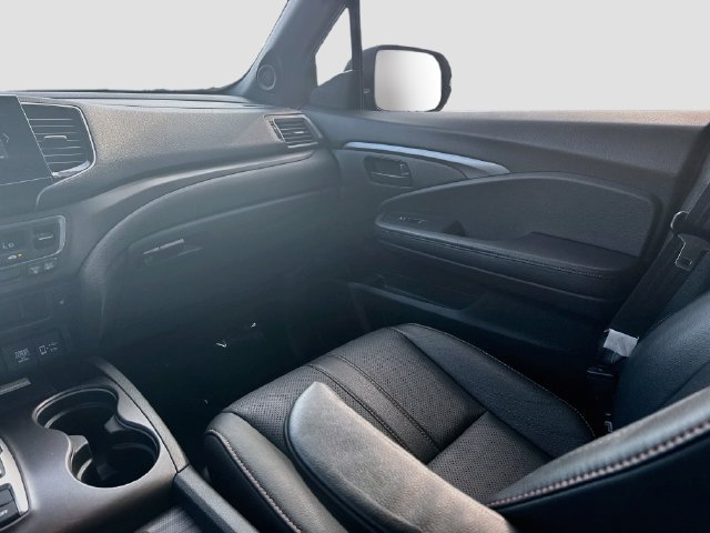 Certified 2023 Honda Passport TrailSport image 29