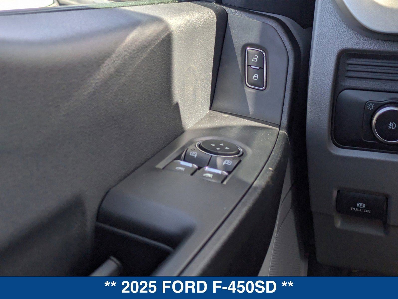 New 2025 Ford F450 XL w/ XL Chrome Package RWD image 20