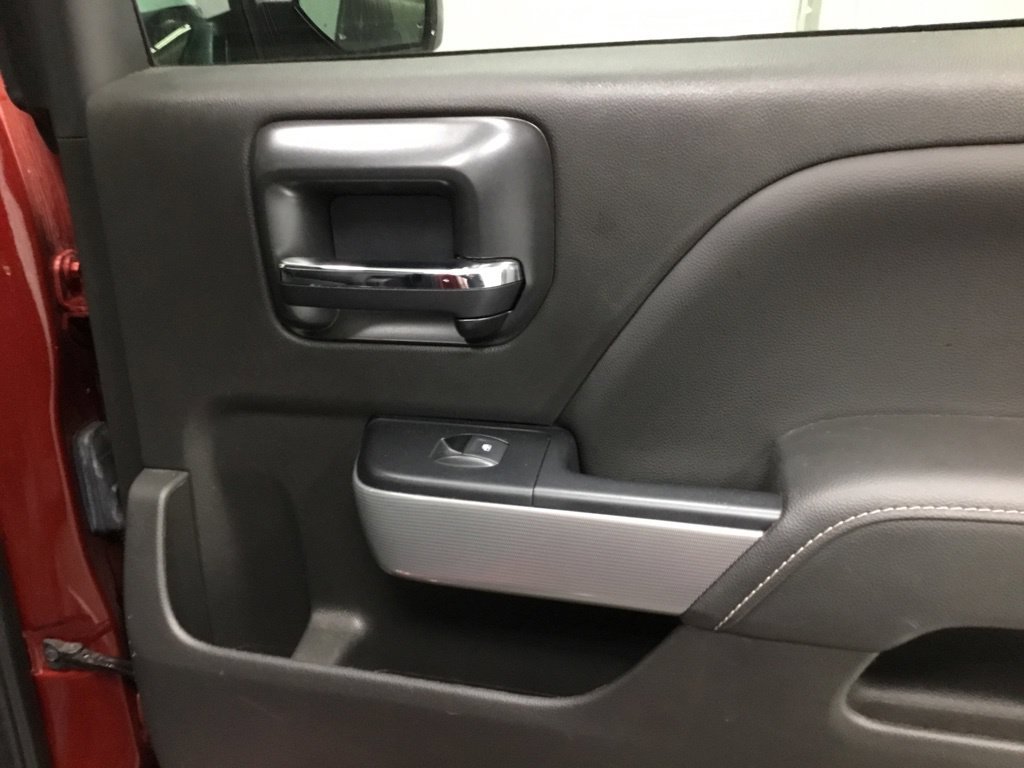 Used 2018 Chevrolet Silverado 1500 LT w/ All Star Edition AWD/4WD image 18