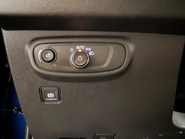 Used 2023 GMC Terrain SLE w/ Driver Convenience Package FWD image 36