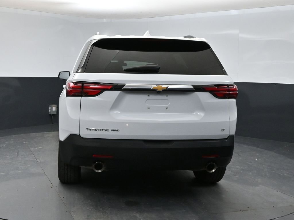 Used 2023 Chevrolet Traverse LT w/ LPO, Cargo Package AWD/4WD image 3