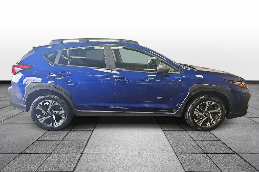 Used 2025 Subaru Crosstrek 2.0i Premium AWD/4WD image 4