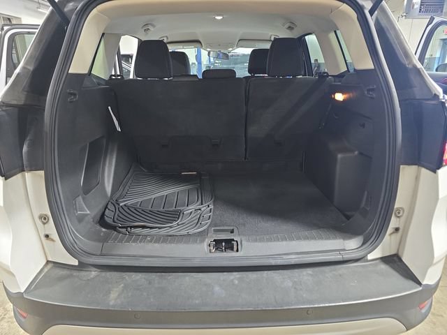 Used 2017 Ford Escape SE FWD image 14