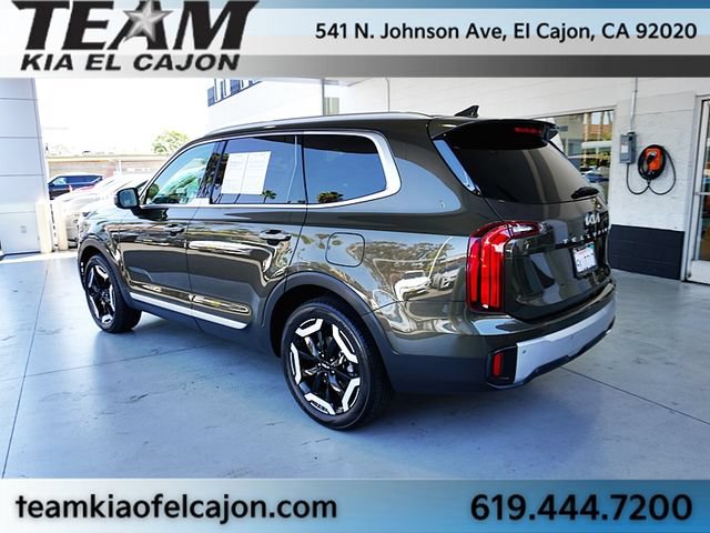 Certified 2024 Kia Telluride S w/ S Sunroof Package FWD image 7