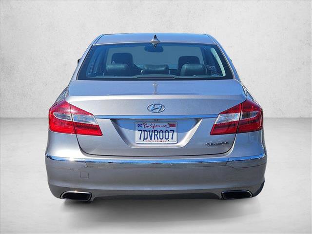 Used 2013 Hyundai Genesis 3.8 w/ Premium Pkg RWD image 6