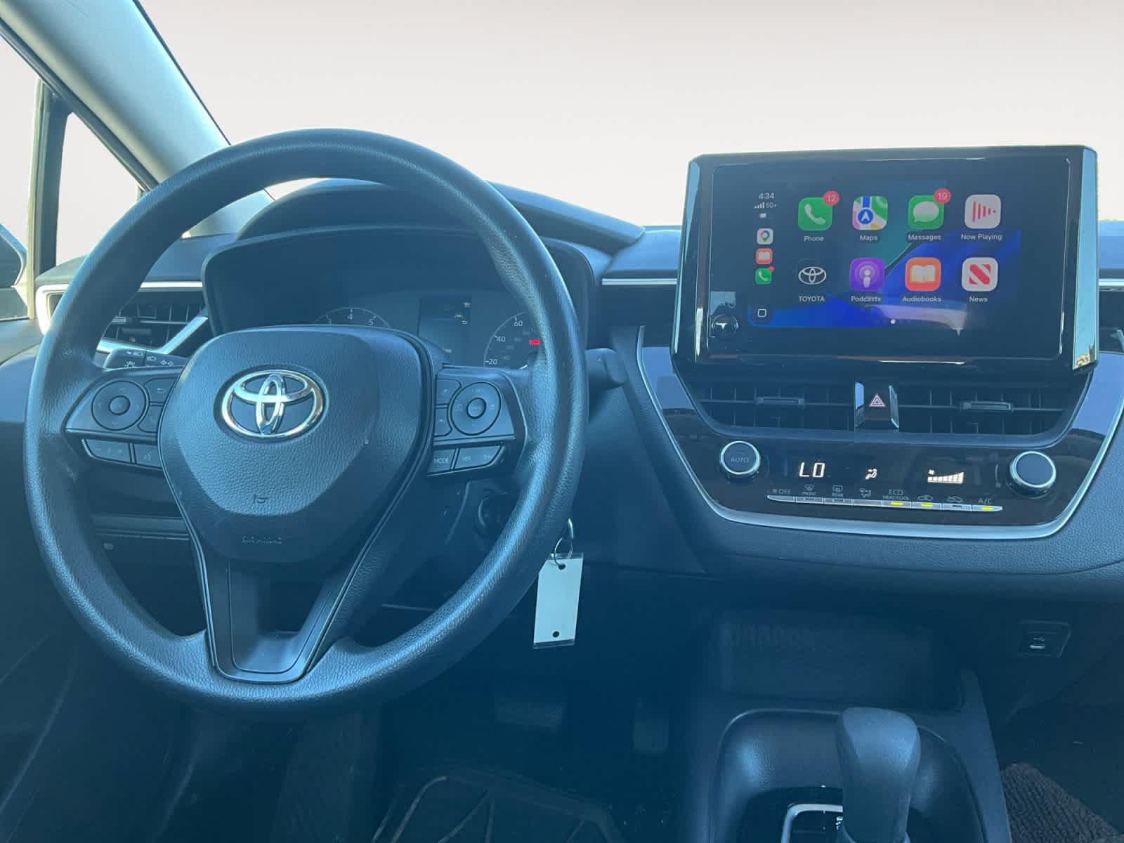 Used 2024 Toyota Corolla LE FWD image 10