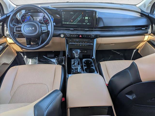 Used 2024 Kia Carnival EX FWD image 17