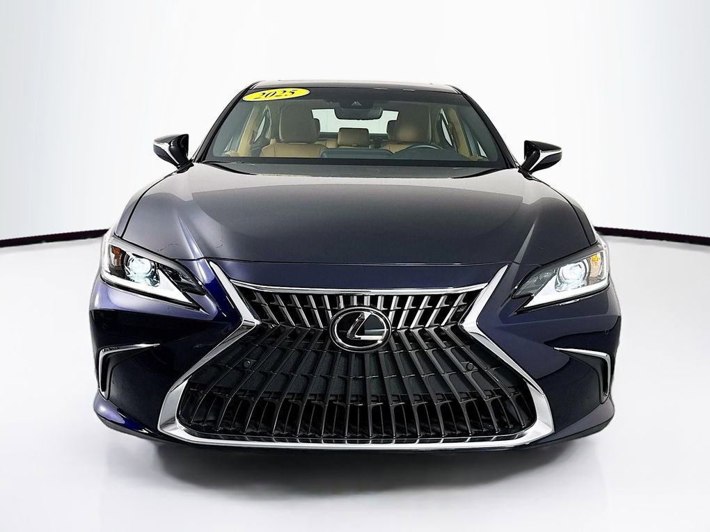 Used 2025 Lexus ES 350 350 image 2