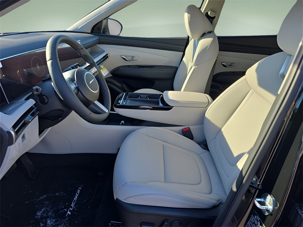 New 2025 Hyundai Tucson Limited image 12