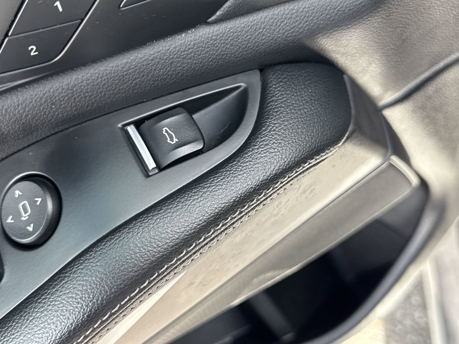 Used 2022 BMW X5 sDrive40i w/ Premium Package image 18