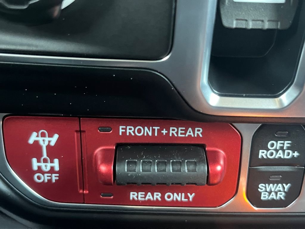 New 2025 Jeep Gladiator Rubicon AWD/4WD image 11
