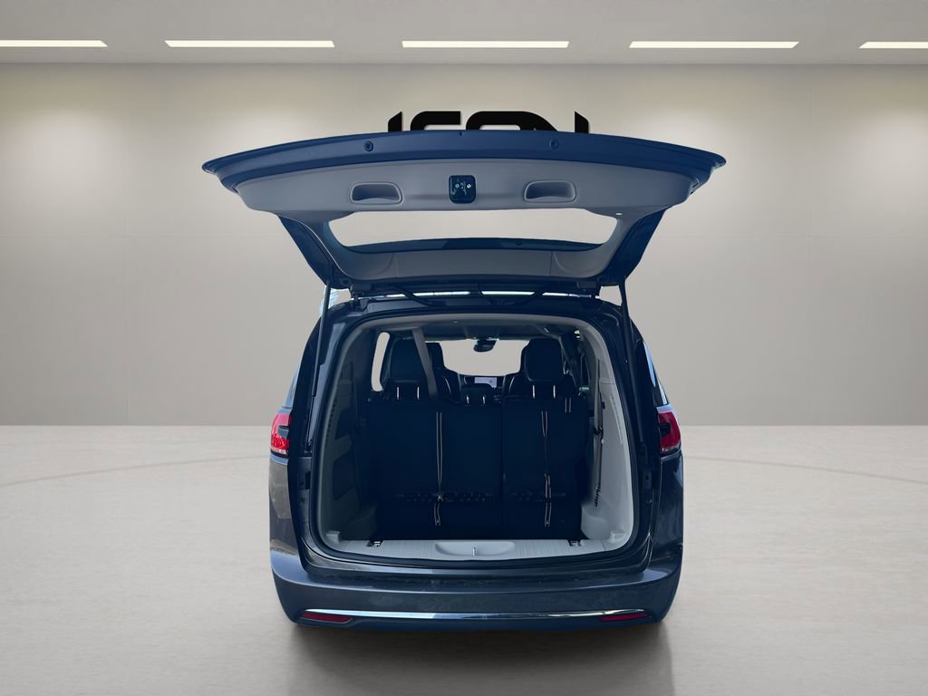 Used 2022 Chrysler Pacifica Touring-L FWD image 27