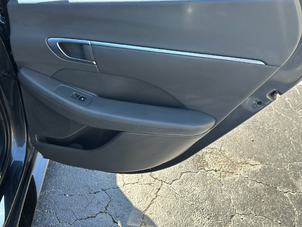 Used 2022 Hyundai Sonata SEL Plus w/ Cargo Package FWD image 16