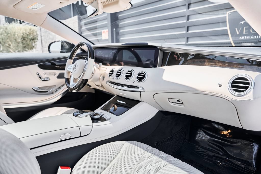 Used 2020 Mercedes-Benz S 560 4MATIC Coupe image 30