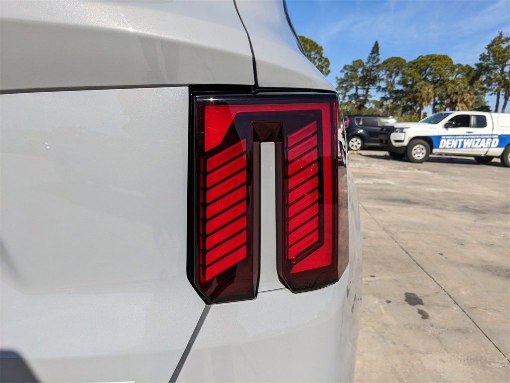 Certified 2025 Kia Sorento SX image 12
