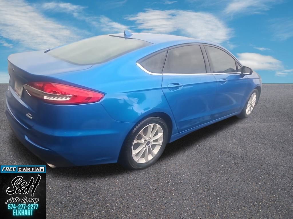 Used 2020 Ford Fusion SE image 3