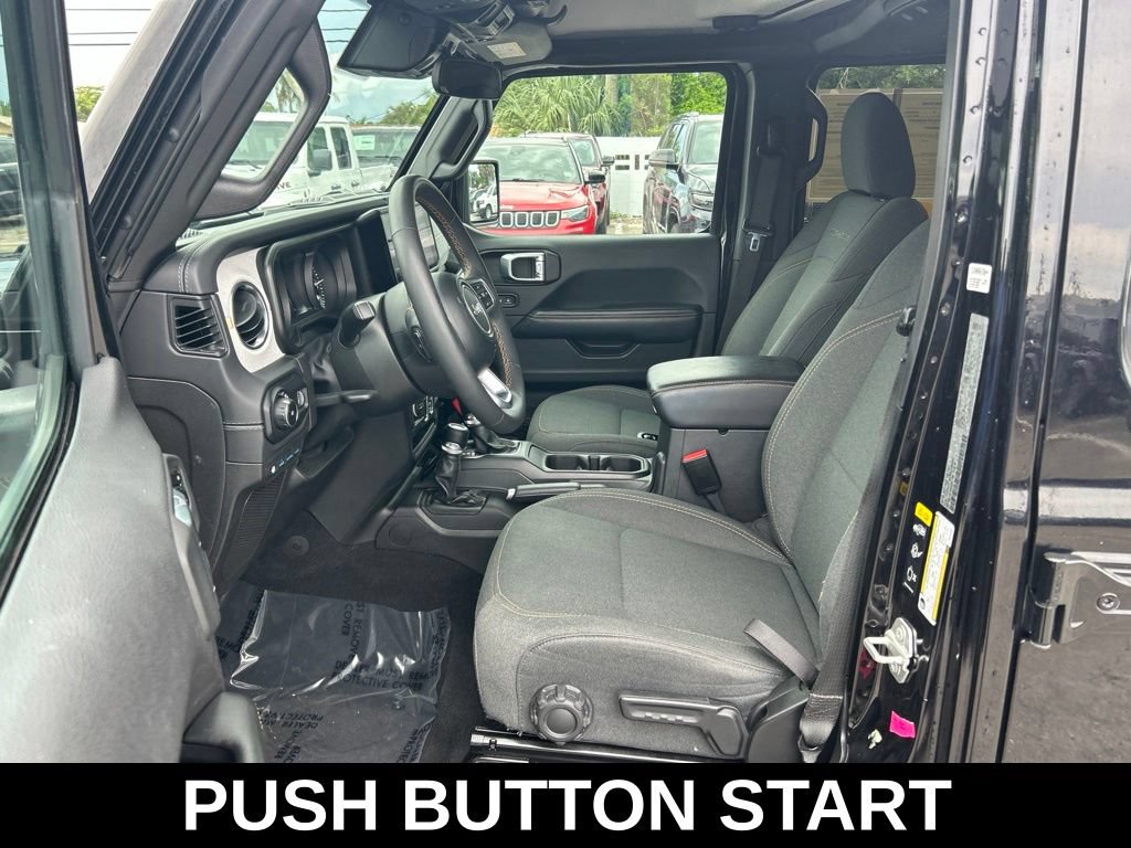 Used 2024 Jeep Wrangler Unlimited Sahara AWD/4WD image 10