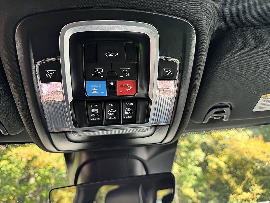 Used 2025 RAM 2500 Laramie AWD/4WD image 6