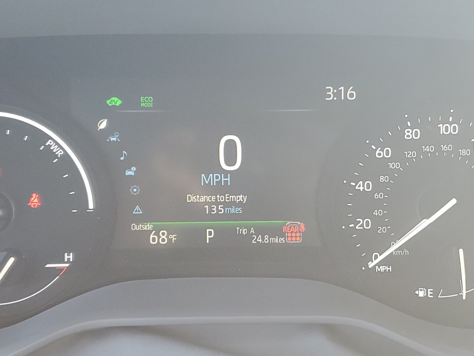 New 2026 Toyota Sienna LE FWD image 23