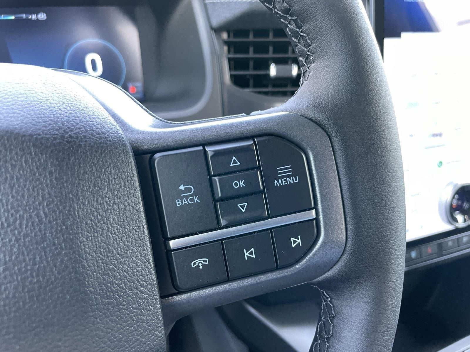New 2025 Ford F150 Lightning Flash AWD/4WD image 15
