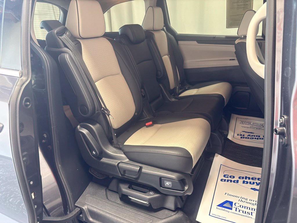 Used 2025 Honda Odyssey Elite image 18