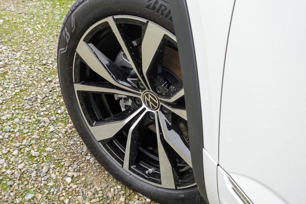 New 2026 Volkswagen Atlas SEL Premium R-Line image 13