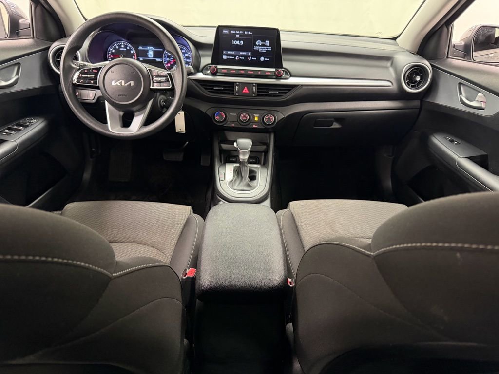 Used 2023 Kia Forte LXS w/ LXS Technology Package image 28