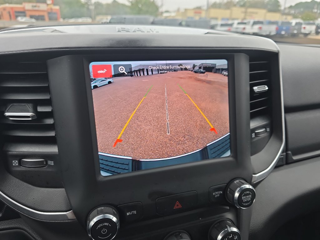 Used 2024 RAM 2500 Big Horn w/ Bed Utility Group image 32