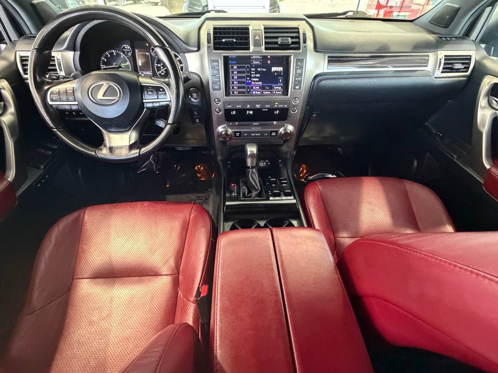 Used 2021 Lexus GX 460 Luxury w/ Sport Design Package AWD/4WD image 33