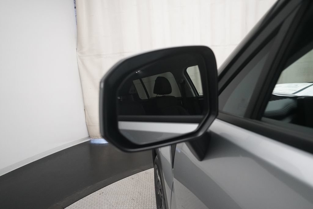 Used 2025 Hyundai Santa Fe SEL AWD/4WD image 25