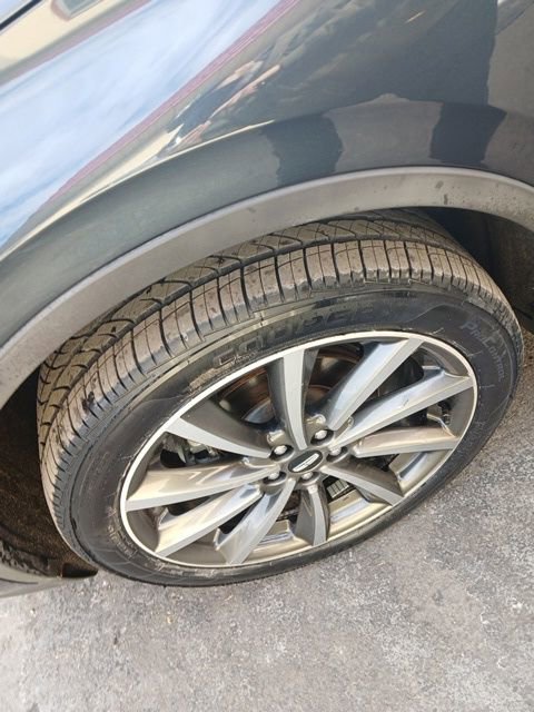 Used 2020 Lincoln Corsair Reserve image 10